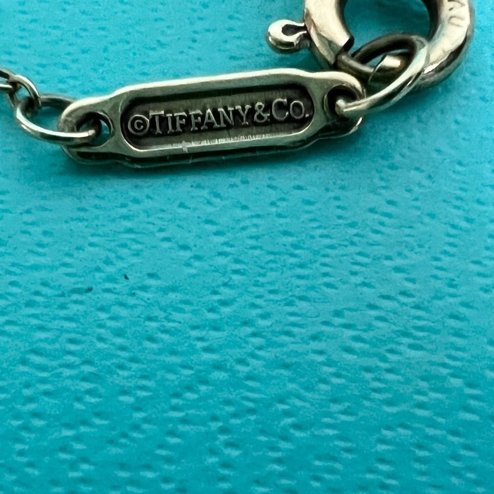 🔴Authentic VINTAGE TIFFANY & CO 18K GOLD Attached Key Pendent Chain Necklace 🔴 - Picture 9 of 12